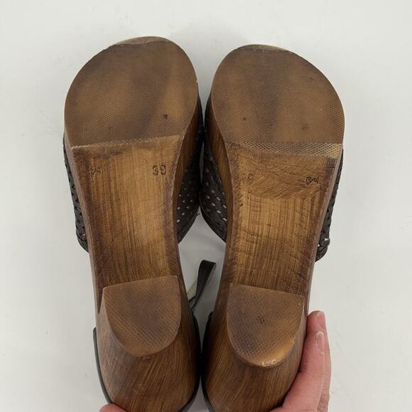 Eric Michael Womens Brown Platform Clogs Ankle Strap Laser Cut Leather Size 39 - Picture 12 of 15